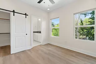 1160 Lott Ave, Austin, TX 78721 - Photo 13