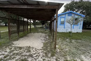 1001 Merinel Ln, Rockport, TX 78382 - Photo 3