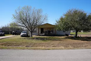 7113 Maverick Ct, Buda, TX 78610 - Photo 17