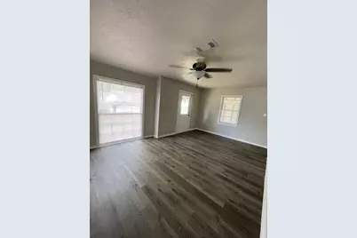 606 Marshall Street, Rockdale, TX 76567 - Photo 5