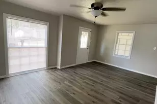 606 Marshall St, Rockdale, TX 76567 - Photo 5