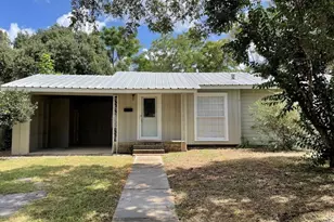 606 Marshall St, Rockdale, TX 76567 - Photo 1