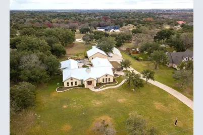 1367 Indian Pass, Salado, TX 76571 - Photo 3