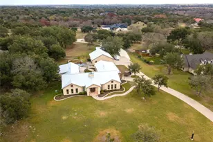 1367 Indian Pass, Salado, TX 76571 - Photo 3