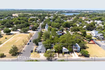 2909 E 5th Street, Austin, TX 78702 - Photo 5
