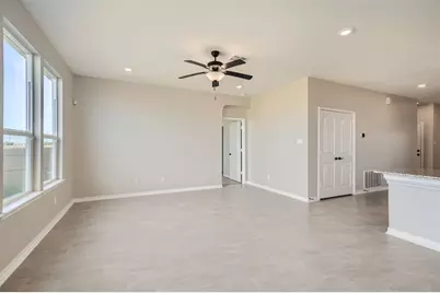 216 Deer Crest Drive, New Braunfels, TX 78130 - Photo 7