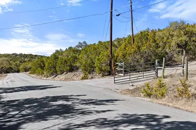 10904 Rawhide Trail, Austin, TX 78736 - Photo 19