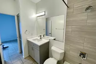 203 E 31st St, Austin, TX 78705 - Photo 23