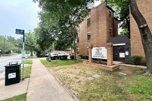 203 E 31st St, Austin, TX 78705 - Photo 3