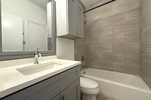 203 E 31st St, Austin, TX 78705 - Photo 15