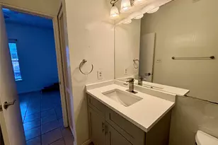 203 E 31st St, Austin, TX 78705 - Photo 25