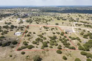 584 Saddle Ridge Dr, Bertram, TX 78605 - Photo 11
