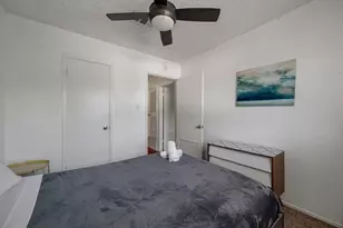 2401 Manor Rd, Austin, TX 78722 - Photo 13
