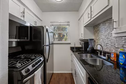 2401 Manor Road #217, Austin, TX 78722 - Photo 7
