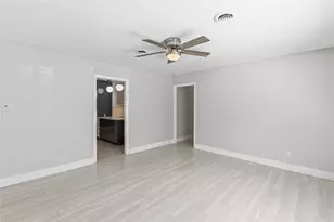 3206 Goodwin Ave, Austin, TX 78702 - Photo 9