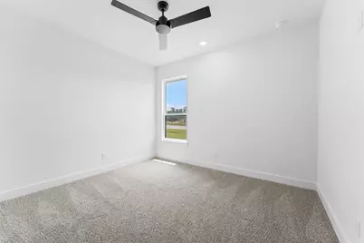 512 Vale Pond Spur Drive, Georgetown, TX 78633 - Photo 17