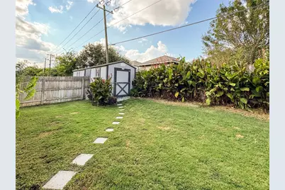 307 Andesite Trail, Buda, TX 78610 - Photo 17