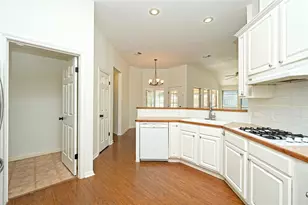 10917 Ballybunion Pl, Austin, TX 78747 - Photo 9