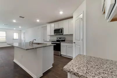 18512-A High Flyer Way, Manor, TX 78653 - Photo 9