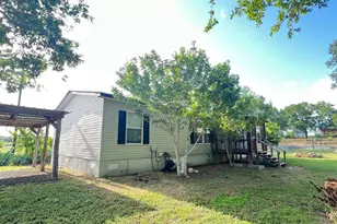 112 S Fitzwilliams Ln, Bastrop, TX 78602 - Photo 1