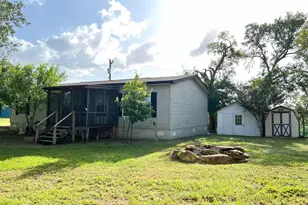 112 S Fitzwilliams Ln, Bastrop, TX 78602 - Photo 11