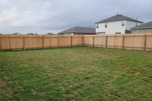 623 Waterway Ave, Hutto, TX 78634 - Photo 27