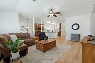 315 Floating Leaf Dr, Hutto, TX 78634 - Photo 23