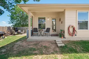 315 Floating Leaf Dr, Hutto, TX 78634 - Photo 35