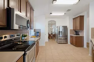 315 Floating Leaf Dr, Hutto, TX 78634 - Photo 17