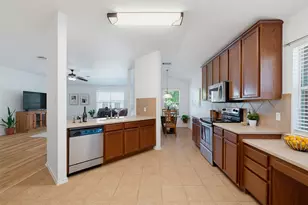 315 Floating Leaf Dr, Hutto, TX 78634 - Photo 13
