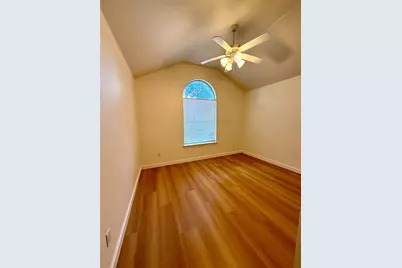 107 Desert Highlands Trail, Round Rock, TX 78665 - Photo 5