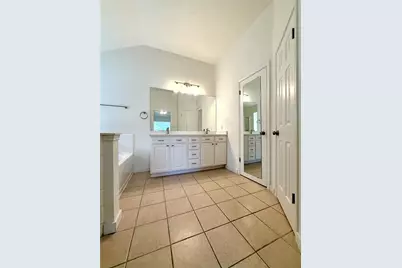 107 Desert Highlands Trail, Round Rock, TX 78665 - Photo 23