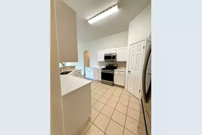 107 Desert Highlands Trail, Round Rock, TX 78665 - Photo 13