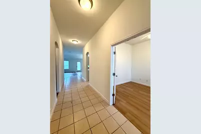 107 Desert Highlands Trail, Round Rock, TX 78665 - Photo 3