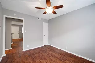 2401 Manor Rd, Austin, TX 78722 - Photo 9