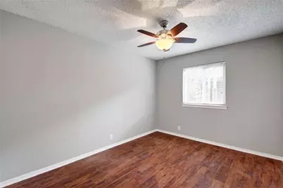 2401 Manor Road #127, Austin, TX 78722 - Photo 9