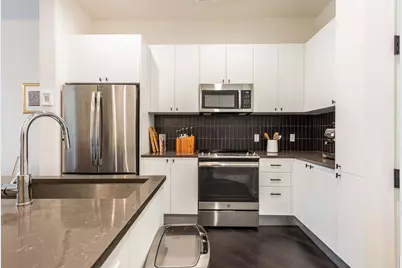 800 Embassy Drive #215, Austin, TX 78702 - Photo 5