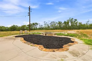 1871 Bridle Path Rd, Luling, TX 78648 - Photo 35