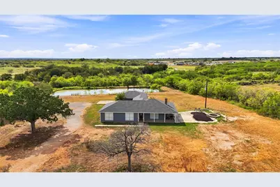 1871 Bridle Path Road, Luling, TX 78648 - Photo 39