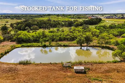 1871 Bridle Path Road, Luling, TX 78648 - Photo 3