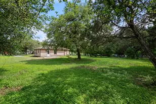 1500 Clyde St, San Marcos, TX 78666 - Photo 37