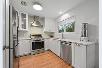8108 Treehouse Lane, Austin, TX 78749 - Photo 13