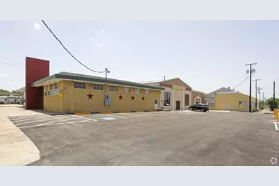 200 E 4th Street, Taylor, TX 76574 - Photo 1