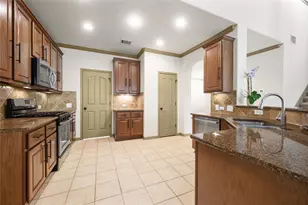 8608 Alophia Dr, Austin, TX 78739 - Photo 7