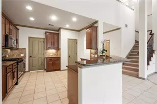 8608 Alophia Dr, Austin, TX 78739 - Photo 9