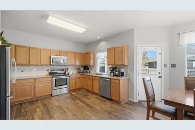 2141 Warwick Place, New Braunfels, TX 78130 - Photo 7