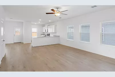 120 Paria Court, Jarrell, TX 76537 - Photo 5