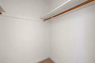 300 E Croslin St, Austin, TX 78752 - Photo 17