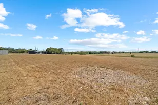 1100 Martindale Falls Rd, Martindale, TX 78655 - Photo 23