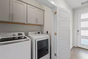 4617 Herzog St, Austin, TX 78723 - Photo 13